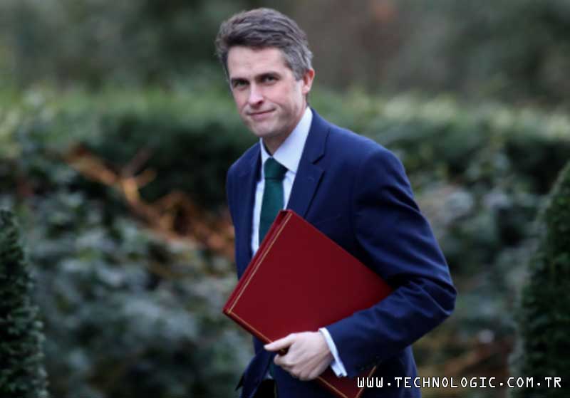 Gavin Williamson Huawei