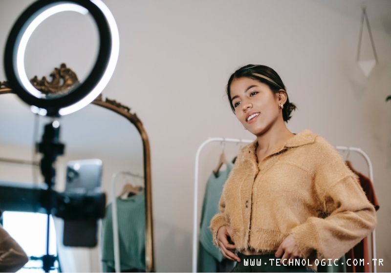 Influencer Marketing
