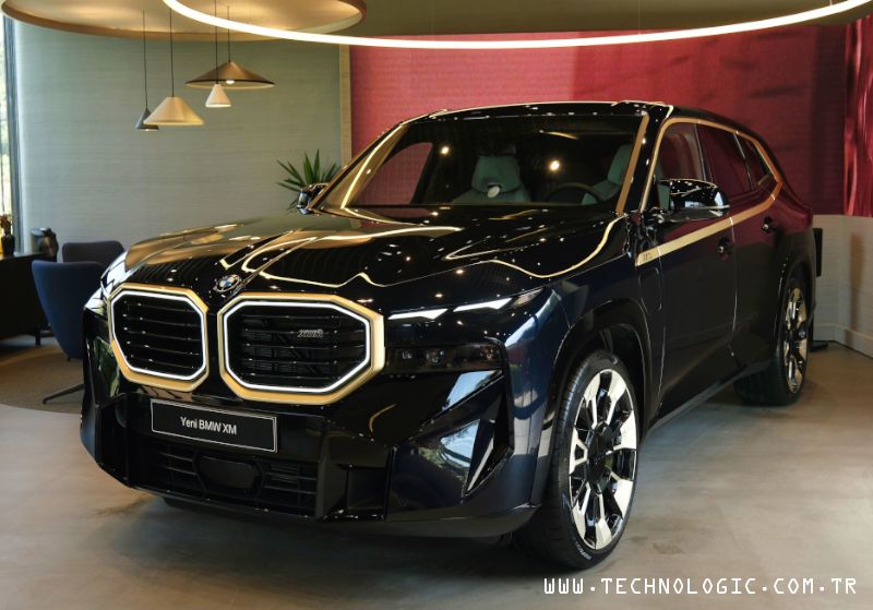 BMW XM