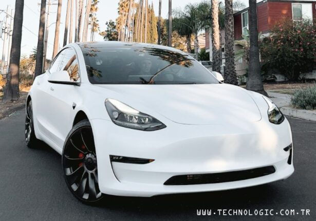Tesla Elektrikli araçlar