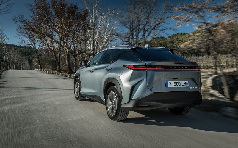Lexus RZ 450e