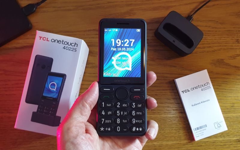 TCL onetouch 4022S