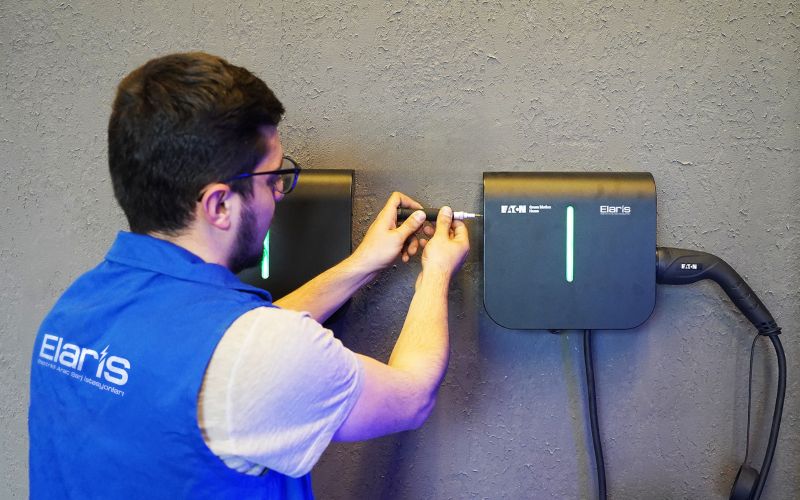 EATON marka DC şarj cihazları