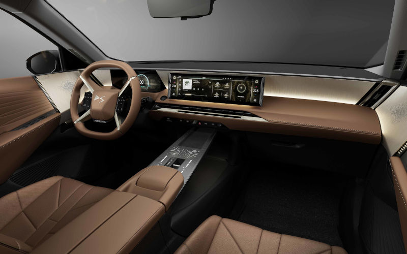 DS Automobiles DS N°8
