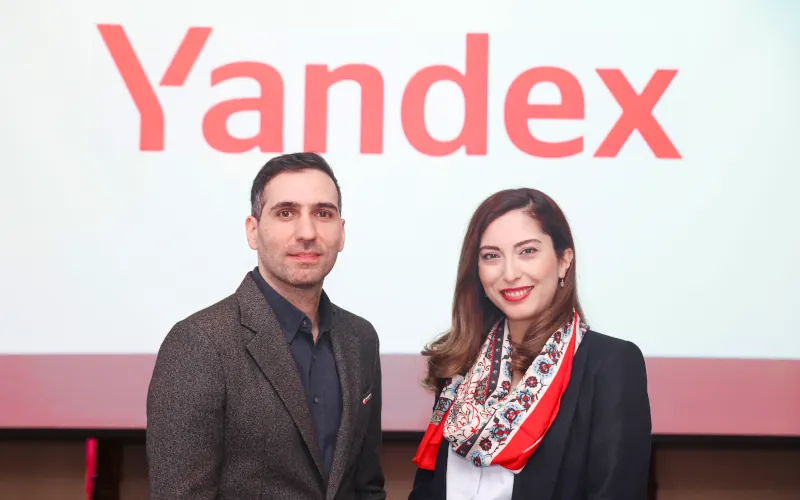 Yandex Türkiye'den Rufat Mirza ve Fidan Derafshi.