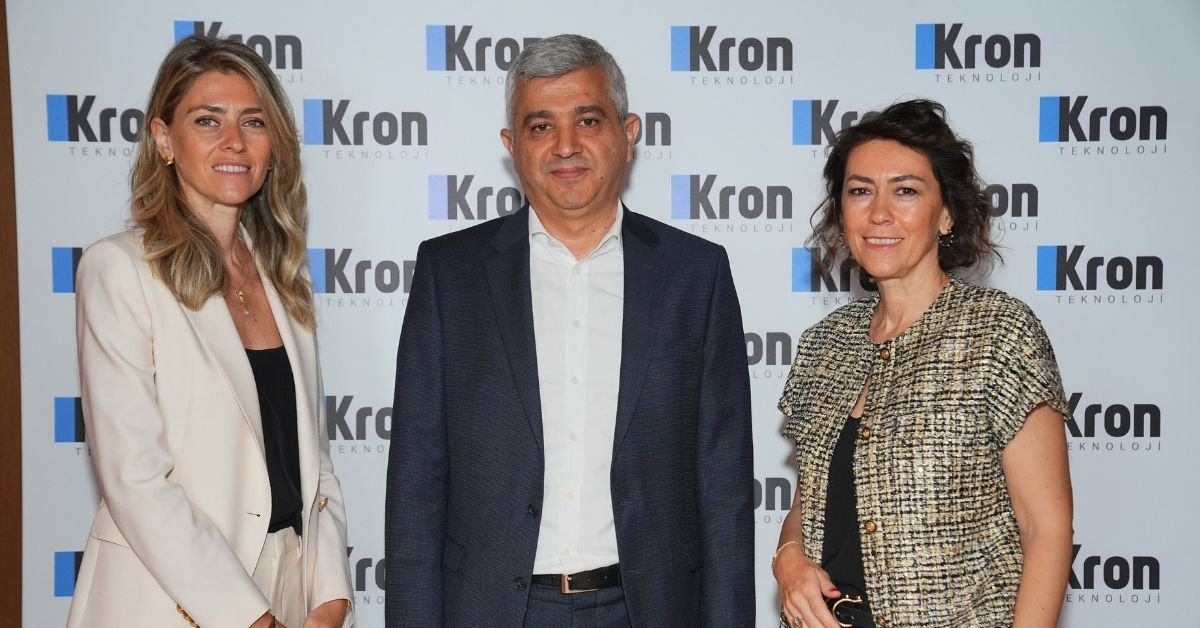 Zeynep Yenel Onursal, Mehmet Ilgaz ve Ayşe Yenel.