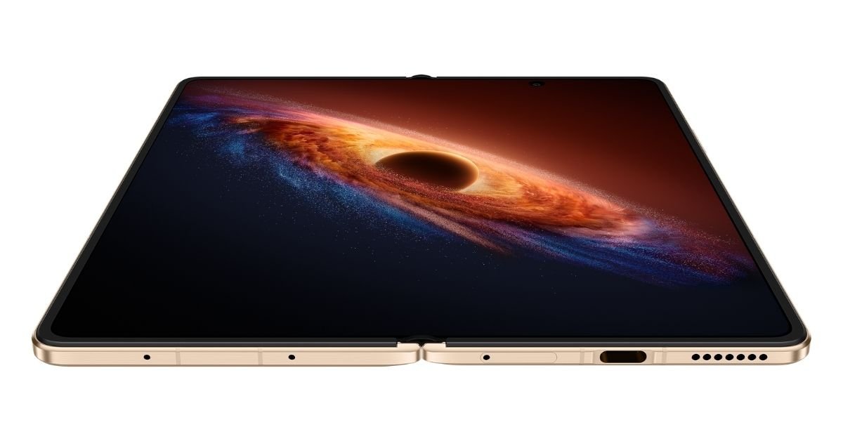 HONOR Magic V6